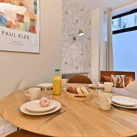 Proche Grand Boulevard - *